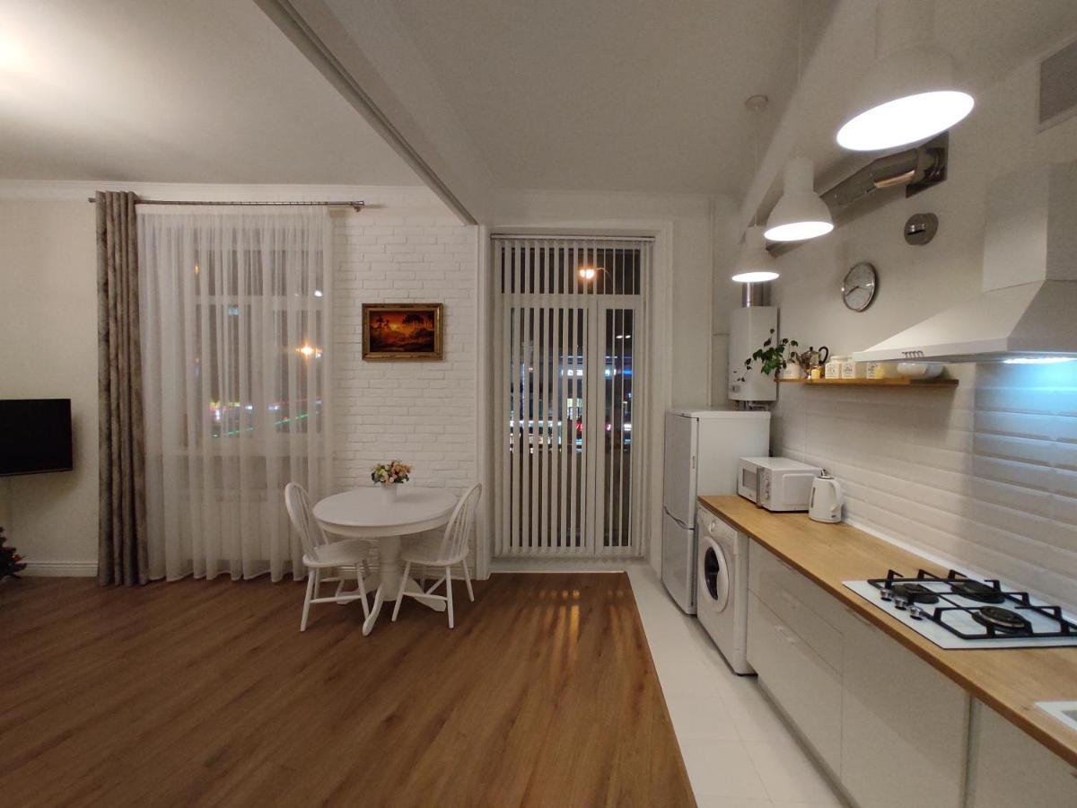 Apartment in the city center Gomel Exteriör bild