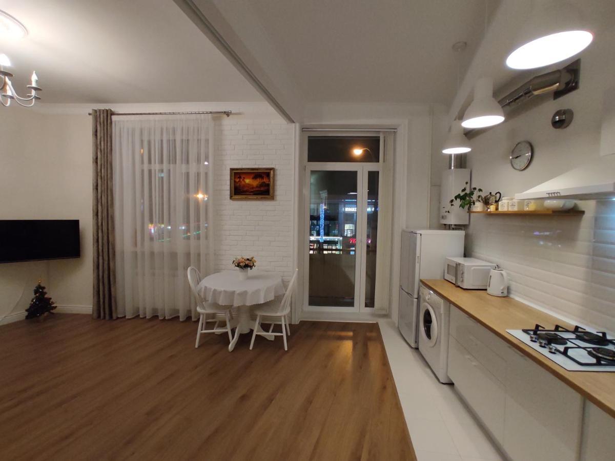 Apartment in the city center Gomel Exteriör bild