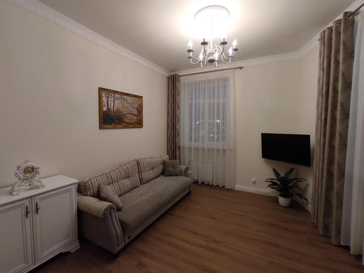 Apartment in the city center Gomel Exteriör bild